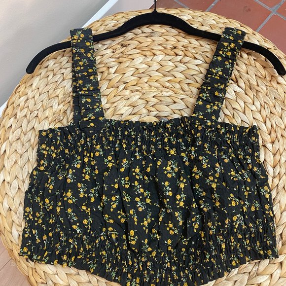 Find Me Now Tops - Find Me Now Ditsy Crop Top